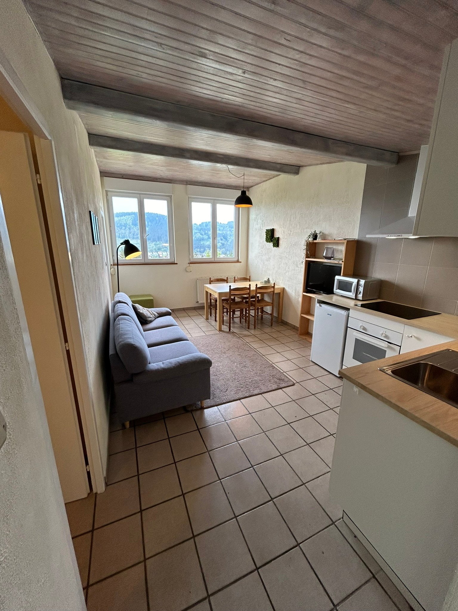 Accommodations 56fa694f ca36 4d2d 9a32 413baacb54aa 1 102 o